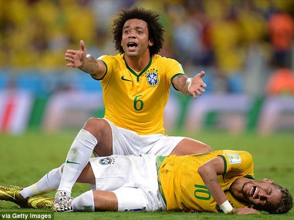 Tin bóng đá QT chiều 19/10: Neymar rơi vào viễn cảnh tồi tệ