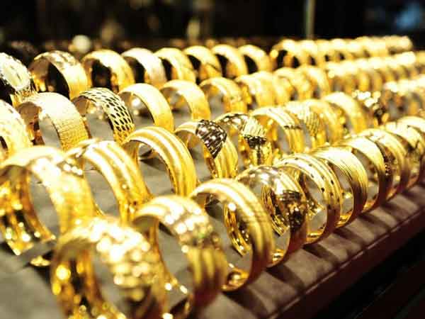 Khi mua vàng 18k nên yêu cầu cung cấp đầy đủ giấy tờ